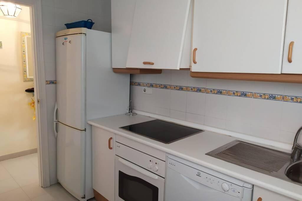 Acogedor Apartamento A 100 M. De Pinares Y Playa Apartment Rota Ngoại thất bức ảnh